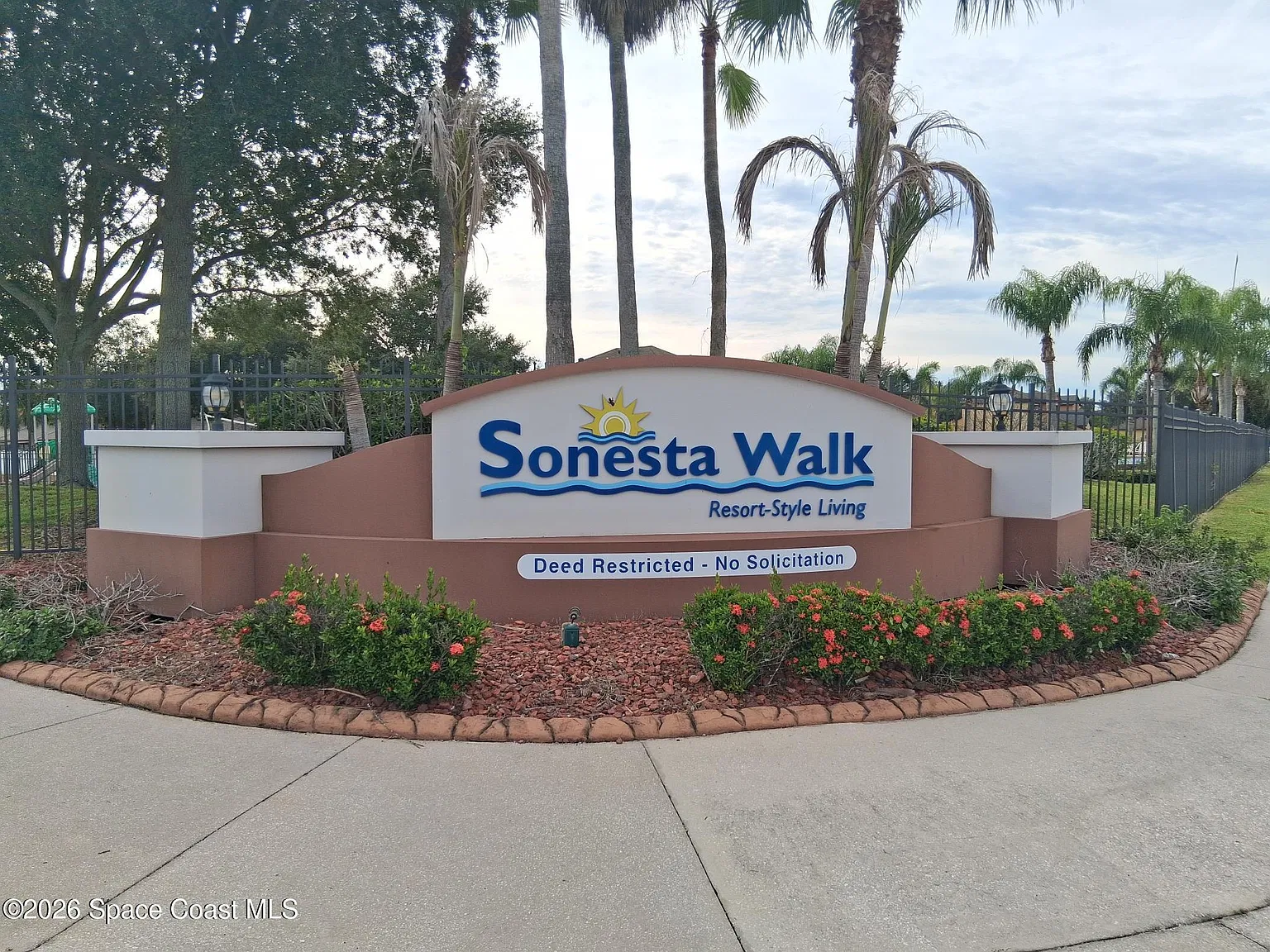 3 bed, 2.0 bath, 1277 sqft, $1,950 — Photo 3