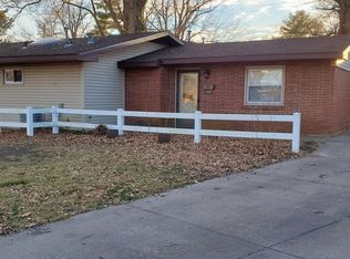 311 Circle Dr, Sikeston, MO 63801