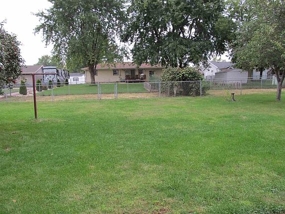 5th image of 2714 Kellogg Ave
