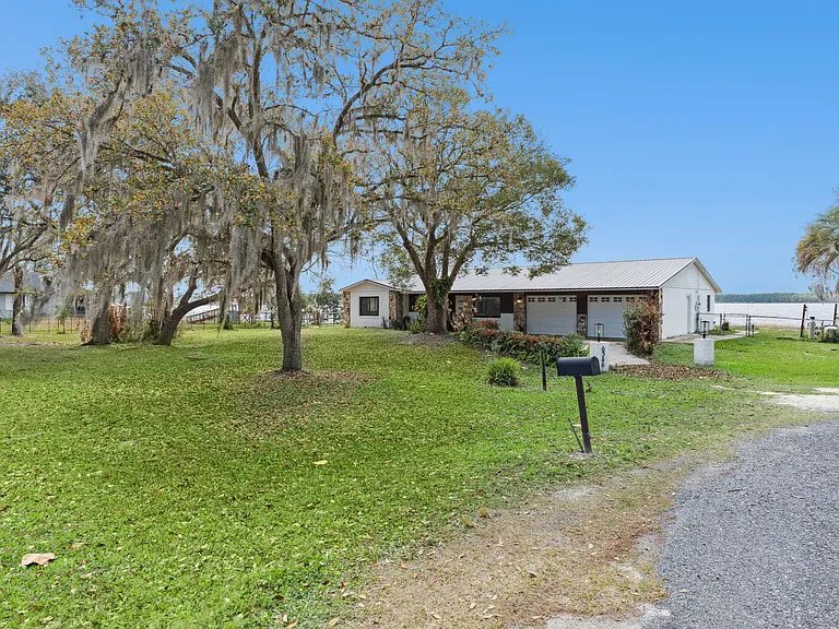 6346 Bennett Ct — Photo 1