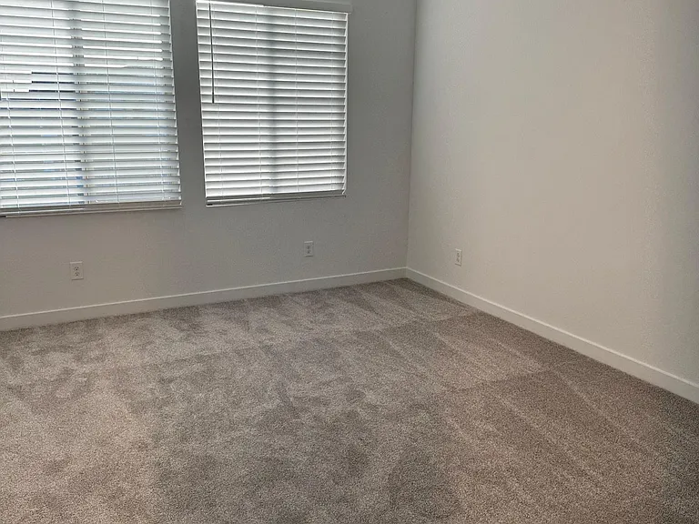 4546 S Nageli — Photo 11