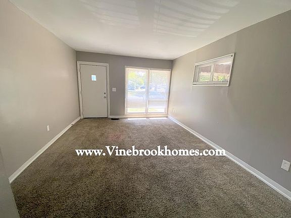 4th image of 8710 Desoto Dr