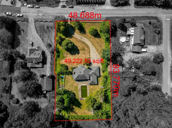20745 68th Ave, Langley, BC V2Y 1R1
