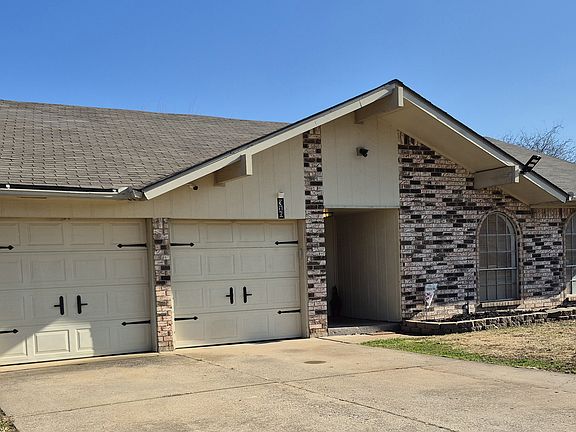 3rd image of 316 N Morgan Dr