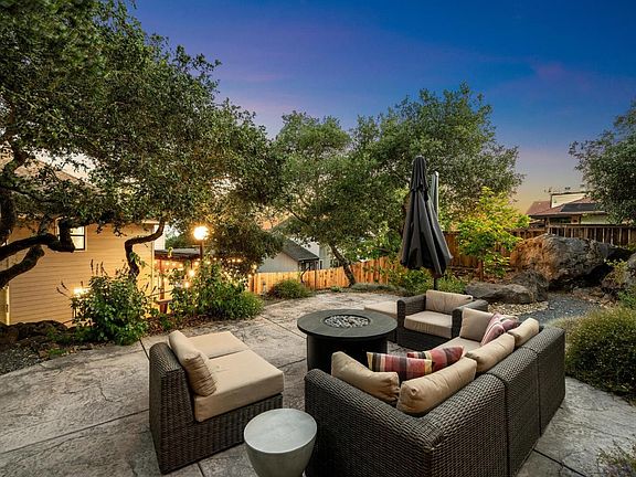 4th image of 3335 Scrub Oak Avenue