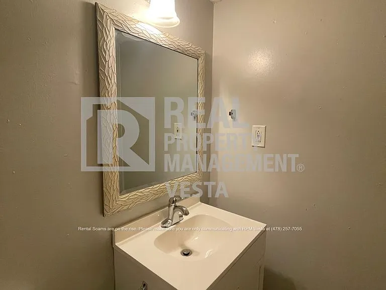 131 Wall St #106 — Photo 6
