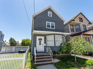 387 Lawrie St, Perth Amboy, NJ 08861