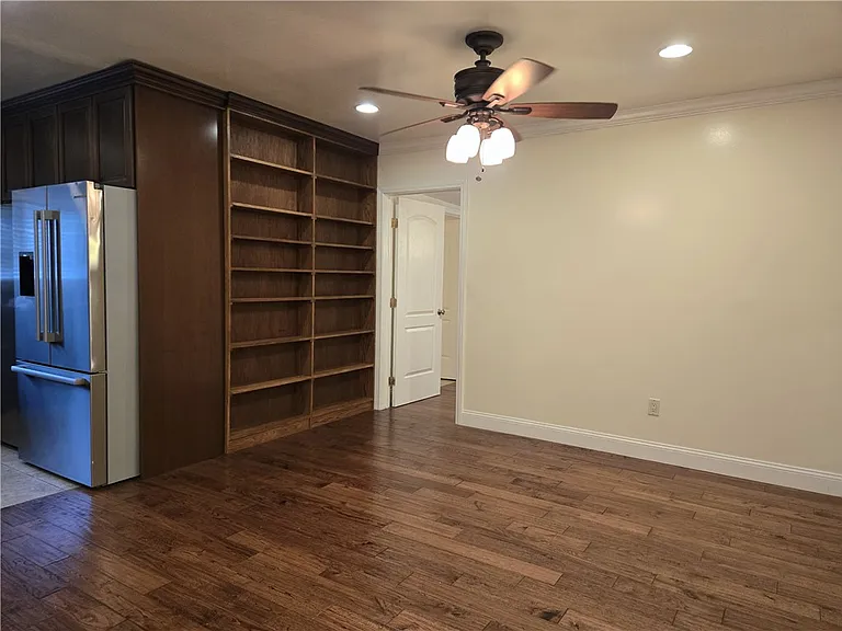 6234 Rowland Ave — Photo 8