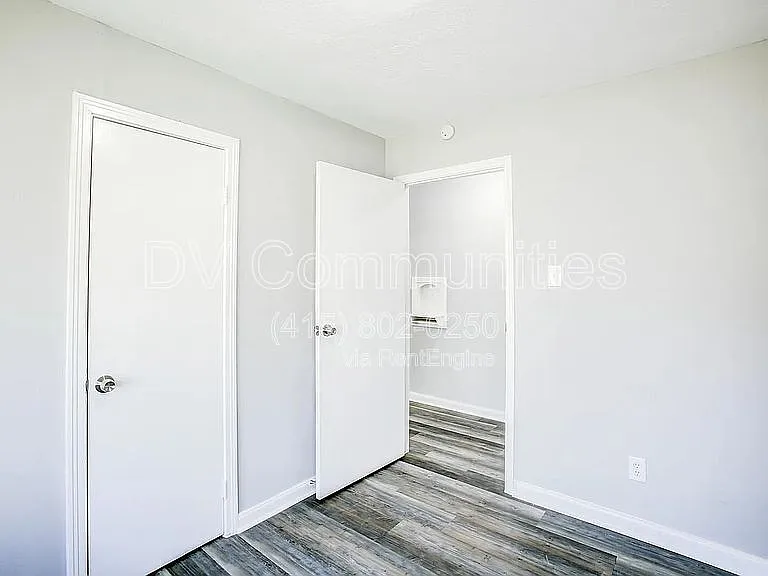 1118 Madison Ave — Photo 16