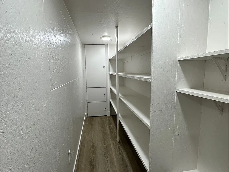 2590 N Murphy St — Photo 27