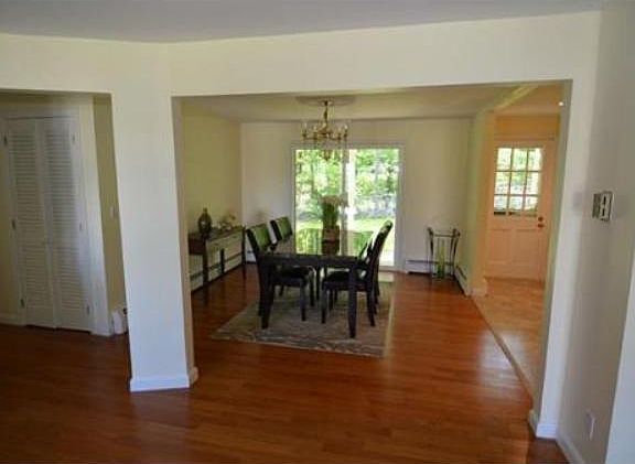 4th image of 1 Parkhurst Dr