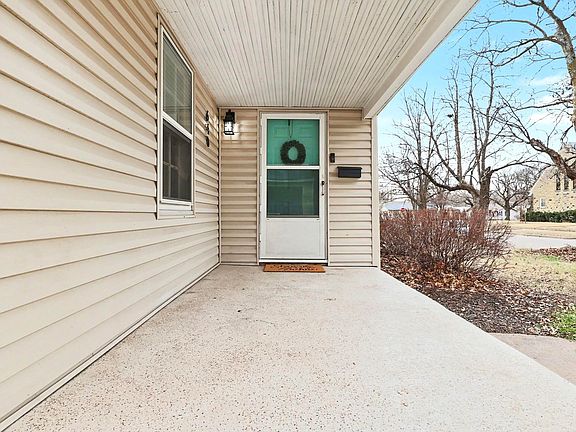 5th image of 640 S Lorraine Ave