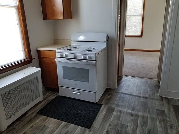 2nd image of 299 City Island Ave