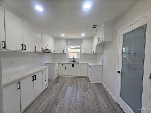 5th image of 1216 S Azalea St