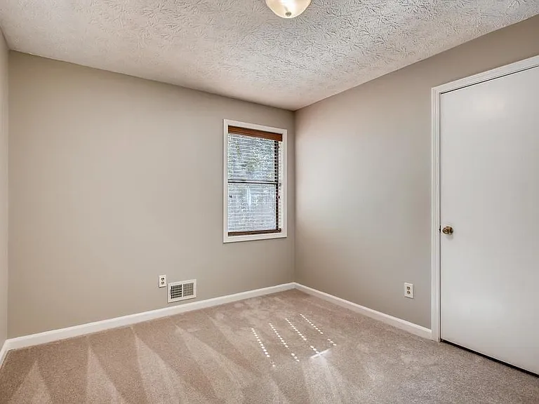 2274 Turtle Lndg NE — Photo 15