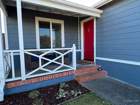 4th image of 205 Rockwood Dr