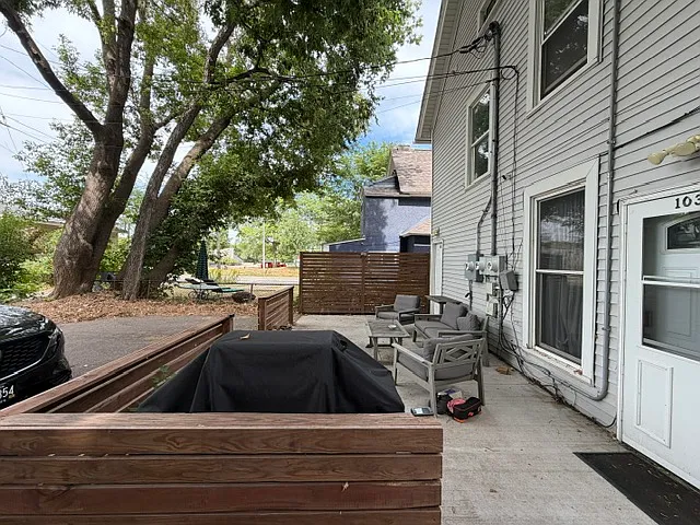 2 bed, 800 sqft, $1,650 — Photo 2