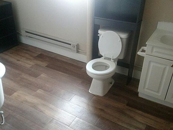2nd image of 324 N Holcombe Ave #2