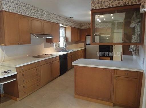 2nd image of 450 Severn Ave