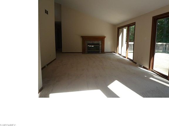 4th image of 2128 Bryn Mawr Dr