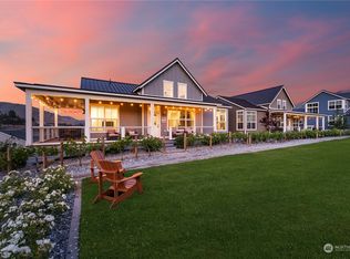 250 Bobcat Ln, Chelan, WA 98816