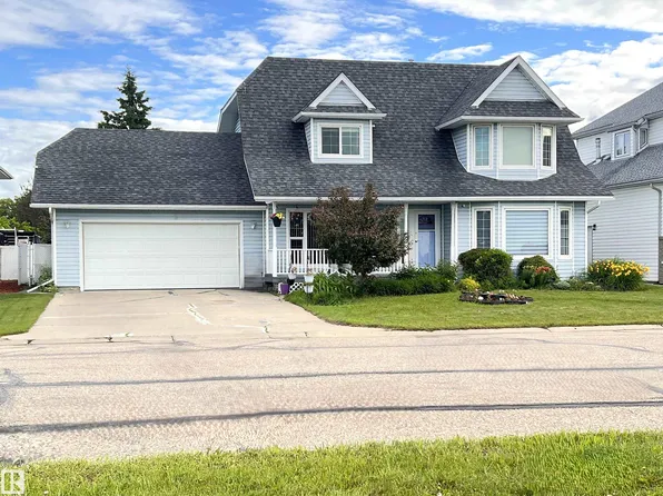 4003 Lakeshore Dr, Bonnyville, AB T9N 1V7