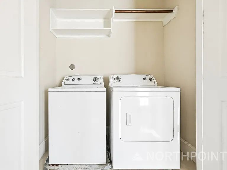 2710 Cohn Gdn — Photo 15