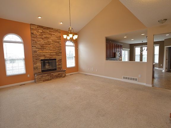 4th image of 7988 Vegas Ct
