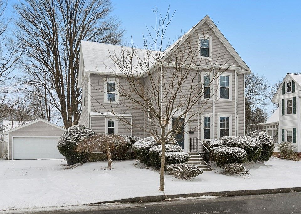 1st image of 27 Kingsbury Ave