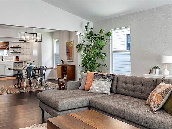 2nd image of 9903 Woodshire Dr