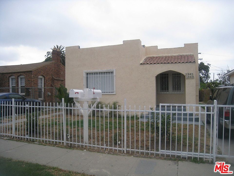 1st image of 1341 W 92nd St