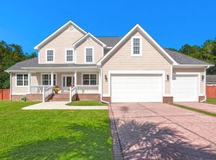 111 Young Dr, Summerville, SC 29483