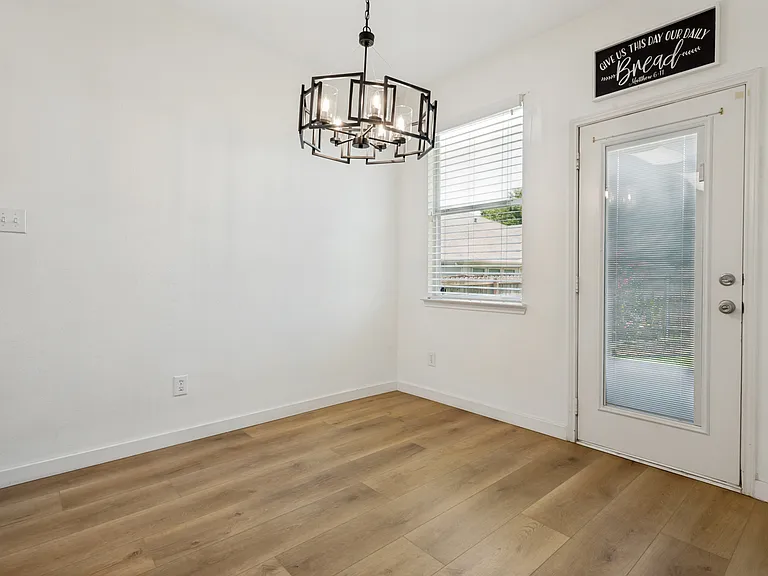 1006 Partridge Dr — Photo 9