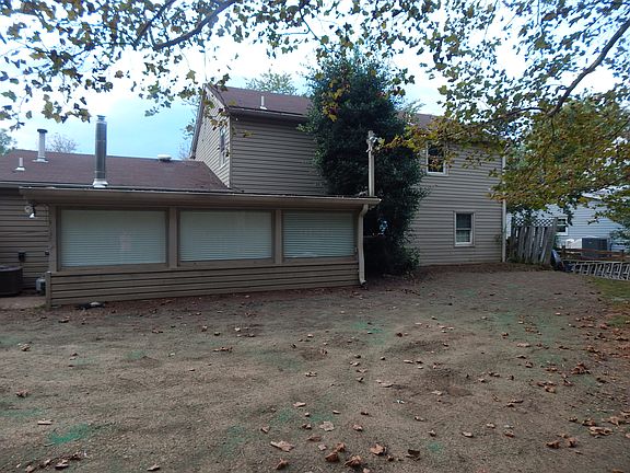 3rd image of 7337 Wickford Dr