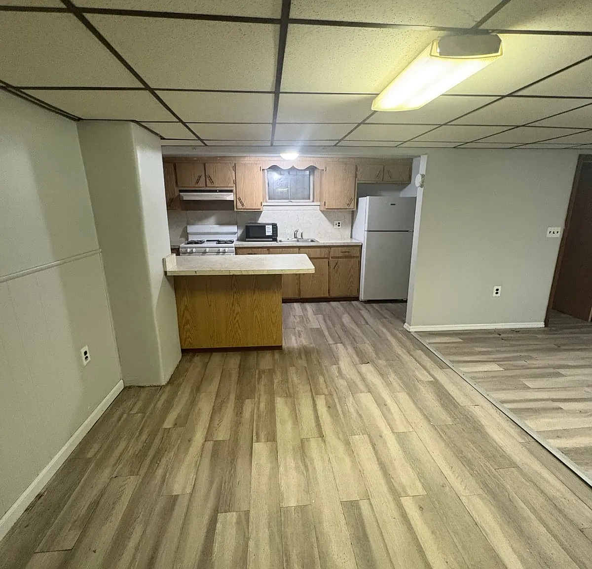 Studio, 500 sqft, $1,200 — Photo 2