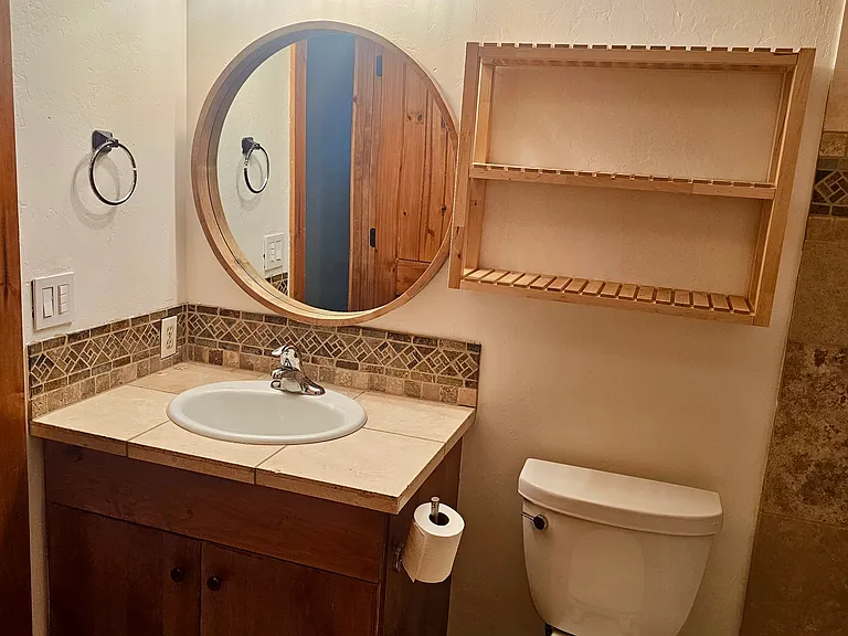 3866 Holiday Curve Dr — Photo 9