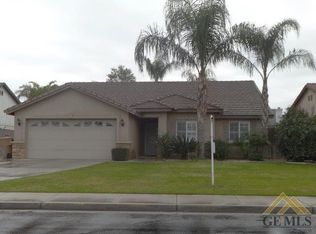 8313 Golden Perch Ct, Bakersfield, CA 93312