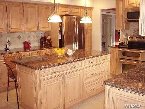 4th image of 19 Blackwell Ln