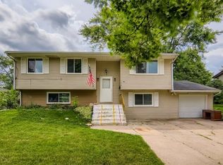 1501 Arlington Ln, Schaumburg, IL 60193