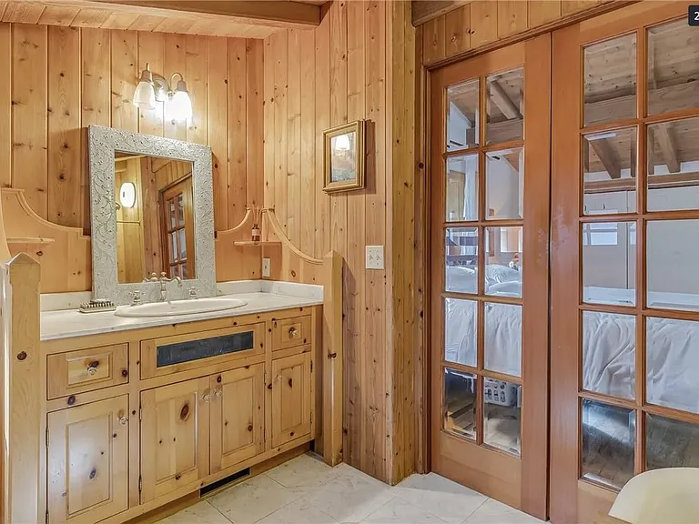 1225 Roosevelt Ln — Photo 25