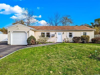 31 Michael Avenue, Bellport, NY, 11713