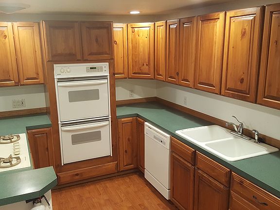 5th image of 19257 16th Ave NE #B