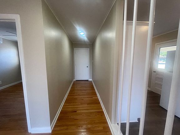 2nd image of 2507 Waverly Dr