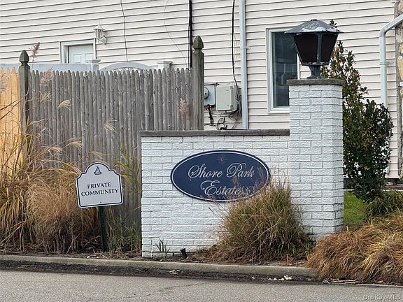 3rd image of 815 Anthony Drive