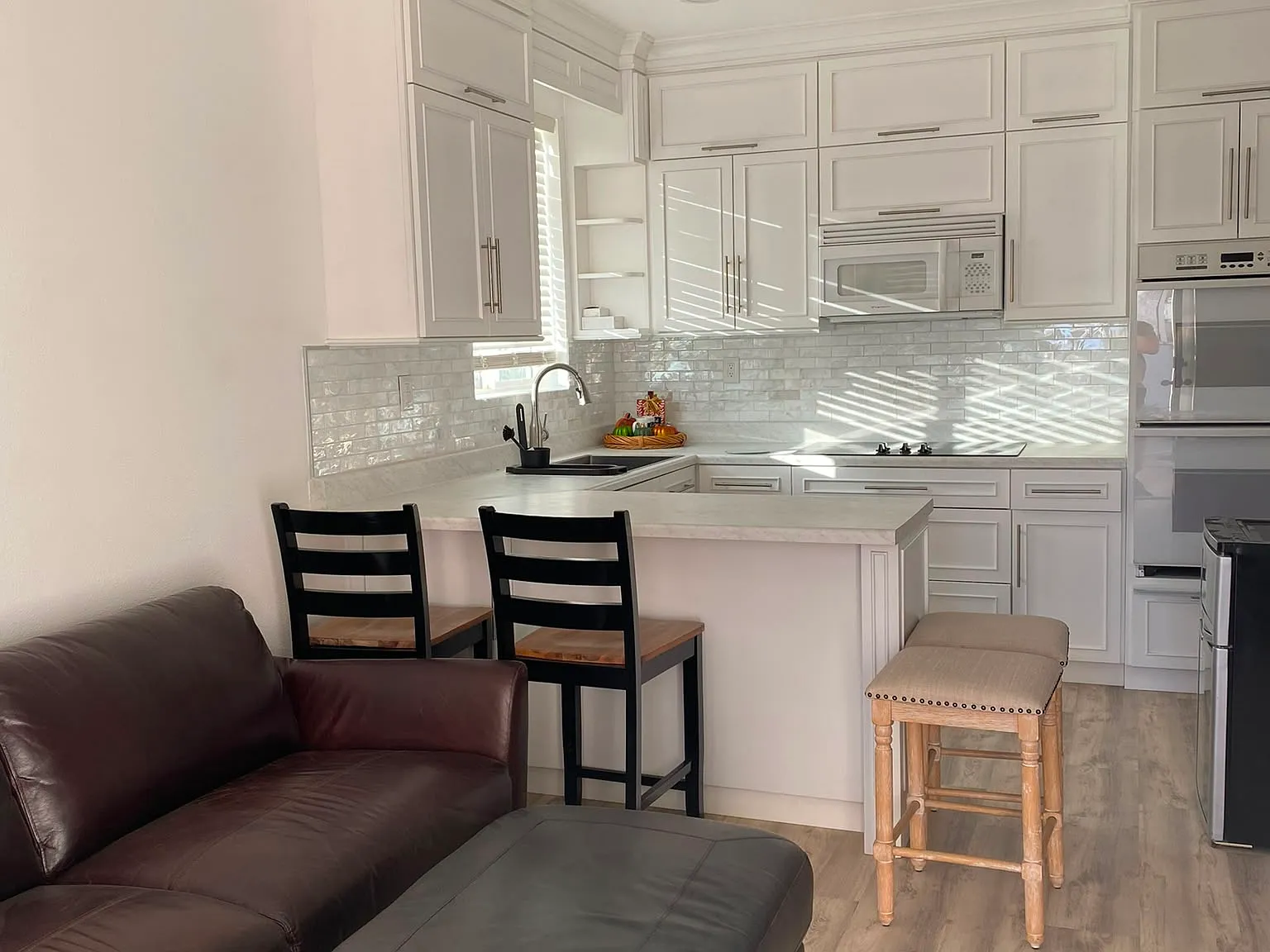 2 bed, $1,900 — Photo 3