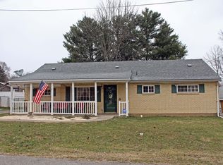 121 Randall Ave, Follansbee, WV 26037