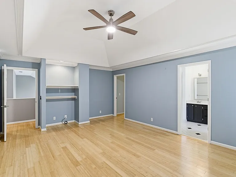 913 Magnolia Ct W — Photo 22