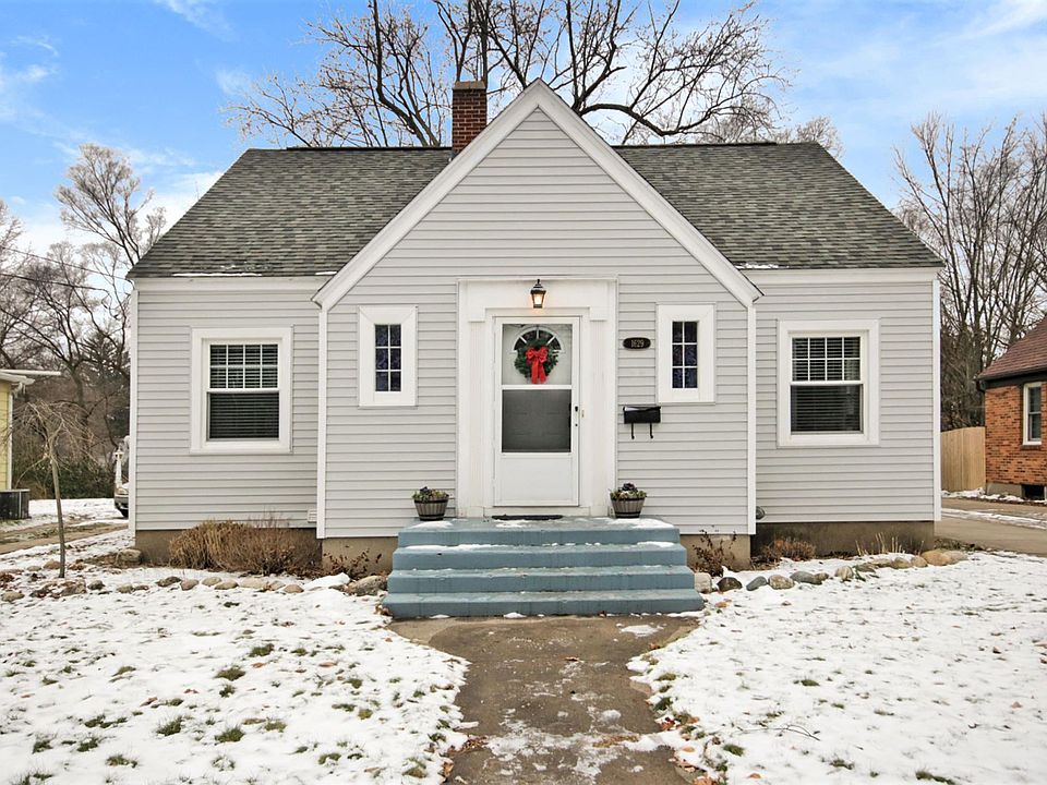 1st image of 1629 Margaret Ave SE