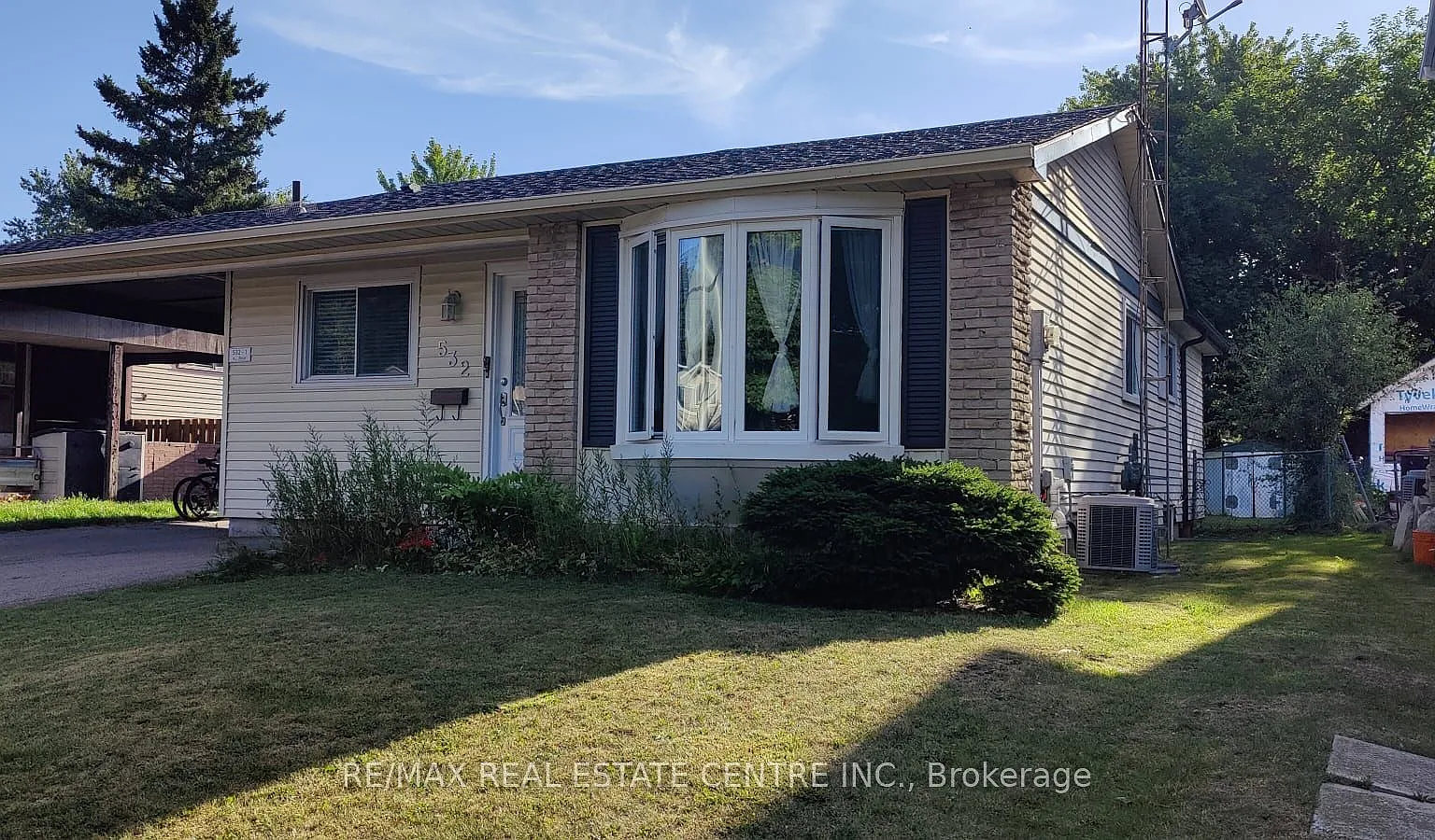 4 bed, $2,250 — Photo 3