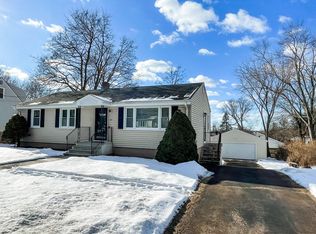 25 Harrison Dr, Hamden, CT 06514